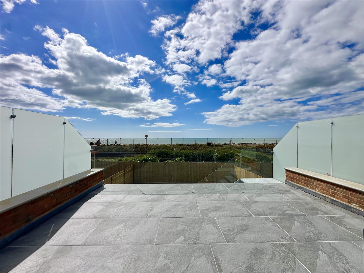 Amsterdam Way, St. Leonards-On-Sea